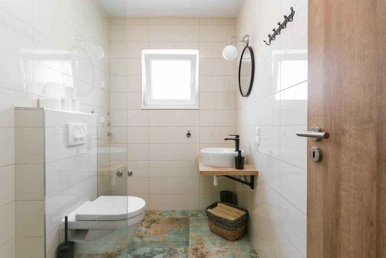 Regius White Apartment Trogir