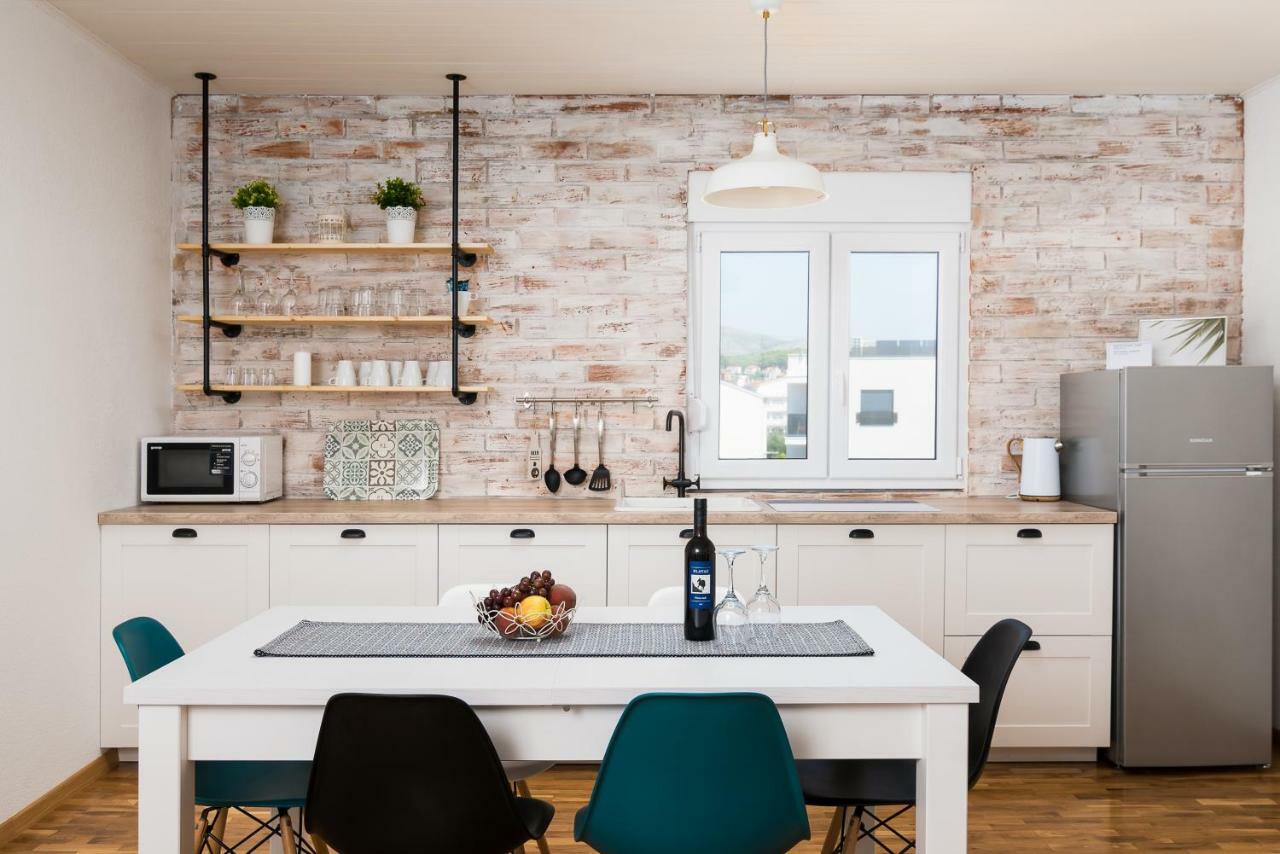 Regius White Apartman