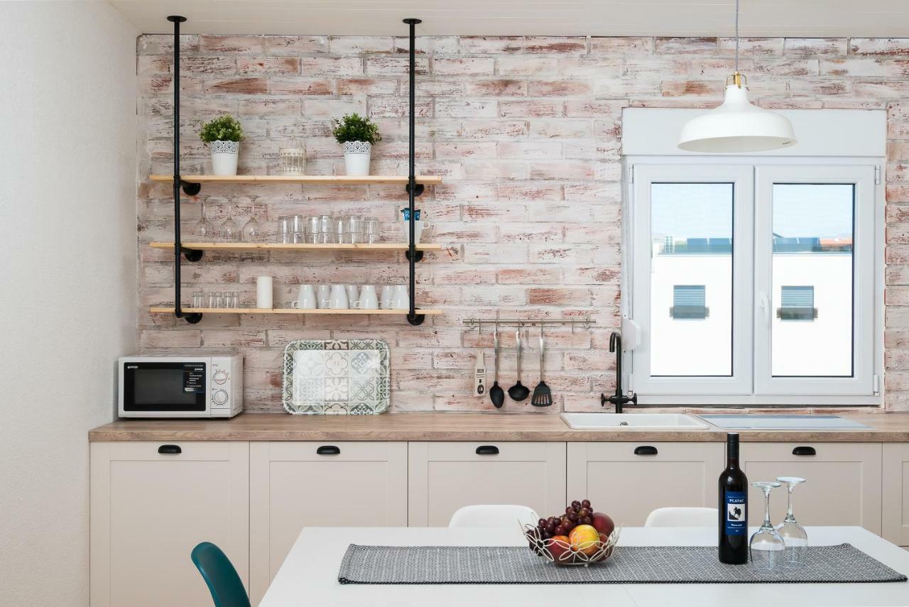 Regius White Apartman
