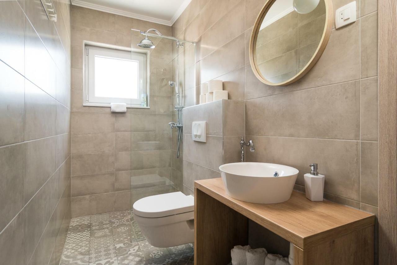 Regius White Trogir